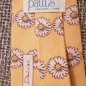 Paul's Accessories - yellow Crazy Daisies neck tie floral cotton 1980's Paul's Accessories - yellow Crazy Daisies neck tie floral cotton 1980's
